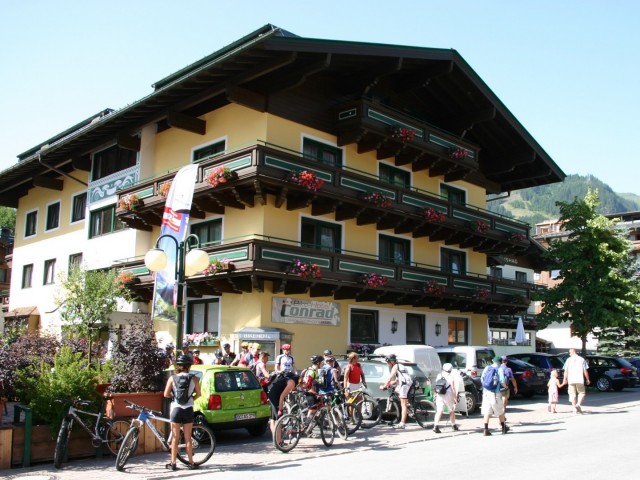 Hotel Conrad