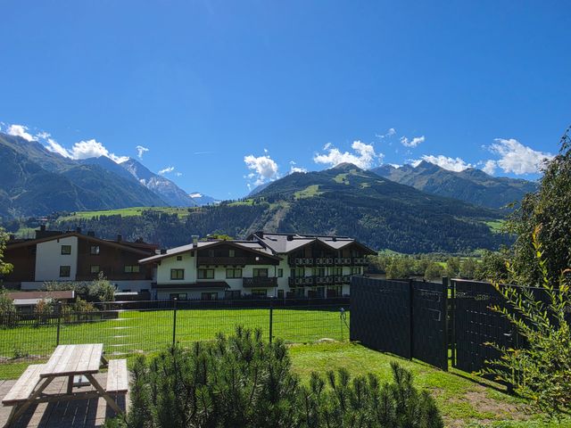 Ski&Paw Lodge in Piesendorf