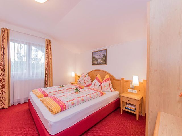 Bauernhof-Ferienwohnungen-Hotel Ötzmooshof