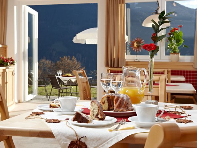 Alpenhof Apartments
