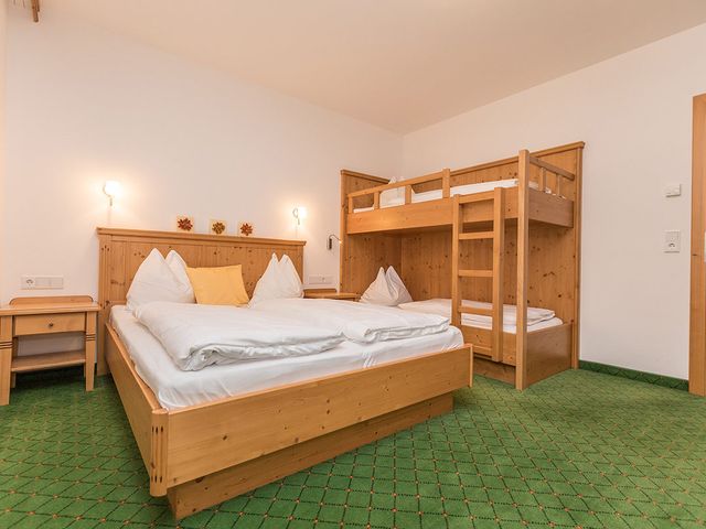 Alpenhof Apartments